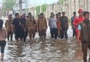 Dandim 0510/Tigaraksa Bersama Bupati Tinjau Warga Terdampak Banjir di Kosambi