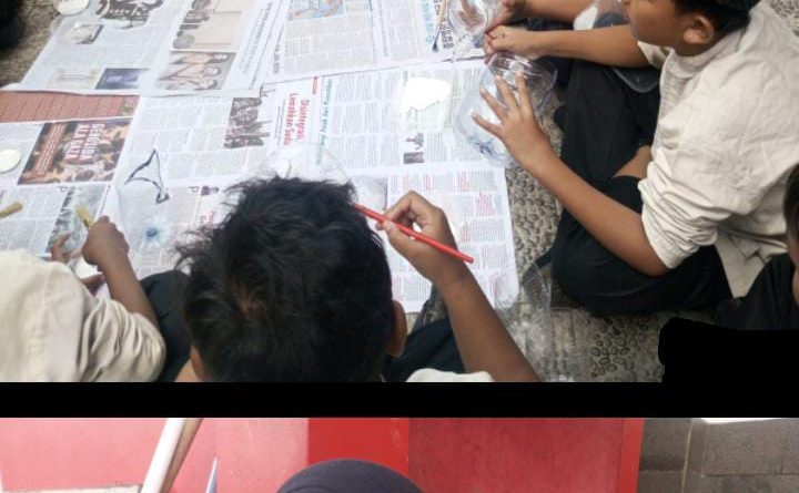 SDN. Dukuh I Mengedukasi Kreasi Botol Plastik Sebagai Program Kokulikuler