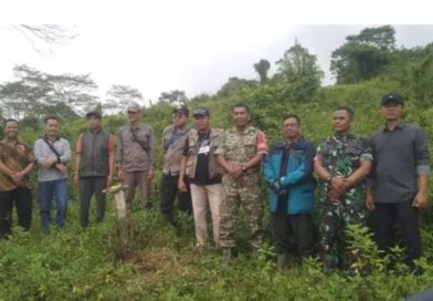 Komandan Koramil 0621-23 dan Babinsa Parung Panjang Beserta Perangkat Desa Dago Meninjau Lahan Koperasi Merah Putih