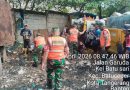Koramil 02/Btc Bersama Warga Bersihkan Tumpukan Sampah