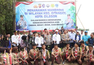 Tanam 1.000 Mangrove di Pesisir Cilegon, Polri Perkuat Benteng Alam dan Kepedulian Lingkungan