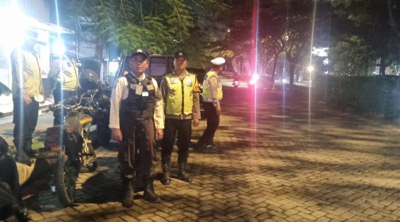 Polsek Pasar Kemis Gelar Patroli Mobile Cegah Gangguan Kamtibmas di Grand Batavia