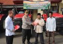 Penyerahan Alat dan Mesin Pertanian (Alsintan) oleh Kapolresta Serang Kota kepada kelompok tani
