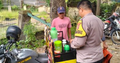 Serap Aspirasi Sambil Ngopi, Polres Serang Masifkan Program Warung Bhabinkamtibmas Keliling (Warbinling)