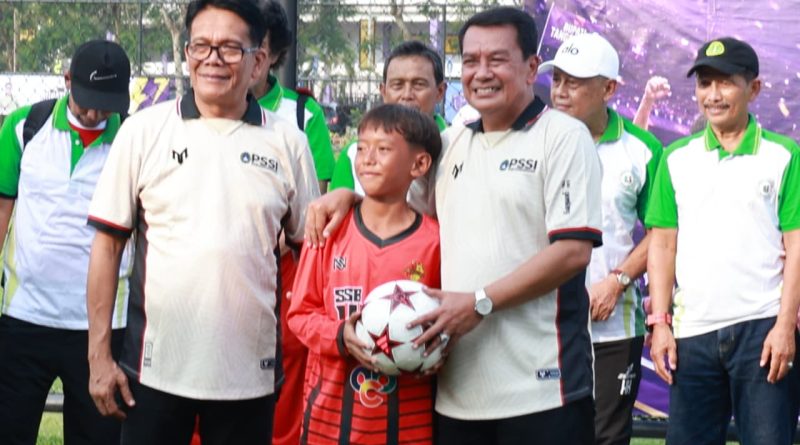 Buka Piala Bupati U-13 dan U-15, Bupati Tangerang Tegaskan Komitmen Regenerasi Atlet Sepak Bola