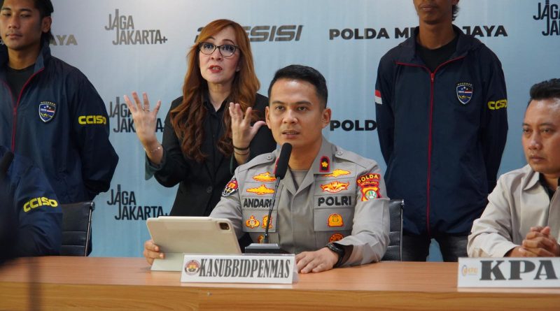 Panen 3.000 Telur di Bekasi, Polda Metro Jaya Salurkan ke SPPG