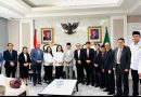 Narasi Kegiatan Simposium Guru Besar Teologi Kristen dan Peresmian Forum Dewan Guru Besar Teologi Kristen Indonesia ( FDGBTKI ) Narasi Kegiatan Simposium Guru Besar Teologi Kristen dan Peresmian Forum Dewan Guru Besar Teologi Kristen Indonesia ( FDGBTKI )