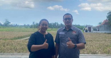 Pertemuan Pengurus GNB DPW Bali Bersama Ketum GNB : Perkuat Sistem Komando dan Komitmen Bersama Wujudkan Bali Bersinar – Bersih Narkoba Pertemuan Pengurus GNB DPW Bali Bersama Ketum GNB : Perkuat Sistem Komando dan Komitmen Bersama Wujudkan Bali Bersinar – Bersih Narkoba