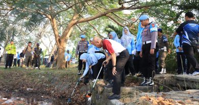 Polda Banten Gelar Gerakan Asri Polri dan Tebar 3.000 Bibit Ikan Nila di Danau Tasikardi.