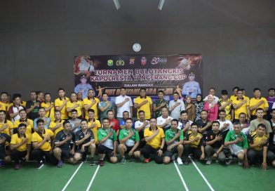 Melalui Turnamen Badminton, Polresta Tangerang Pererat Kebersamaan di Hari Bhayangkara Melalui Turnamen Badminton, Polresta Tangerang Pererat Kebersamaan di Hari Bhayangkara
