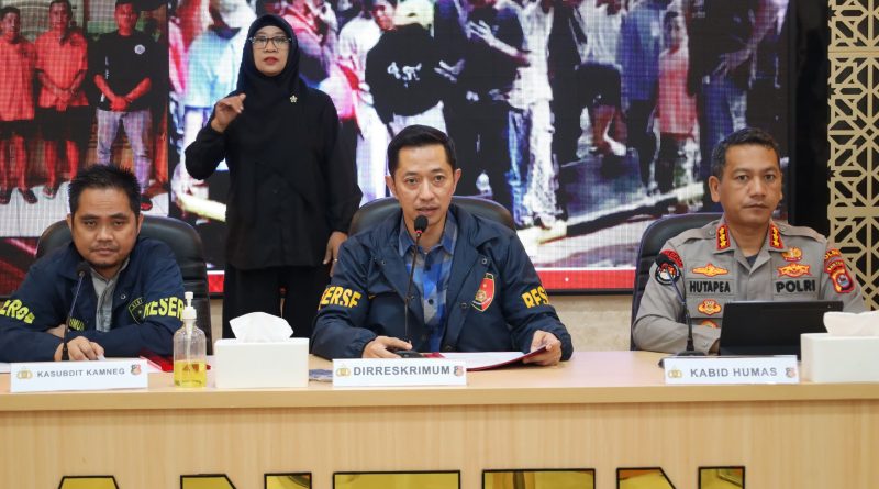 Ditreskrimum Polda Banten Ungkap Praktik Pungutan Liar di Kawasan Industri PT. Nikomas Gemilang, Empat Orang Ditetapkan sebagai Tersangka Ditreskrimum Polda Banten Ungkap Praktik Pungutan Liar di Kawasan Industri PT. Nikomas Gemilang, Empat Orang Ditetapkan sebagai Tersangka