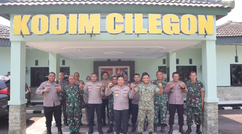 Perkuat Sinergi TNI-Polri, Kapolres Cilegon Jalin Silaturahmi ke Kodim 0623 Cilegon