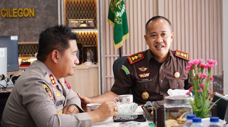 Perkuat Kolaborasi Penegakan Hukum, Kapolres Cilegon Bersilaturahmi ke kantor Kejaksaan Negeri Cilegon