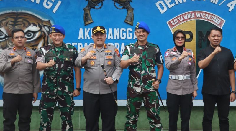 Soliditas TNI–Polri Tetap Terjaga, Kapolresta Serang Kota Kunjungi Denpom III/4 Serang