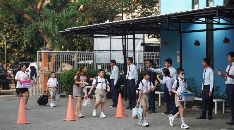 SEMANGAT TAHUN AJARAN BARU, YAYASAN ANAK TERANG SIAPKAN GENERASI BERKARAKTER DAN BERPRESTASI SEMANGAT TAHUN AJARAN BARU, YAYASAN ANAK TERANG SIAPKAN GENERASI BERKARAKTER DAN BERPRESTASI