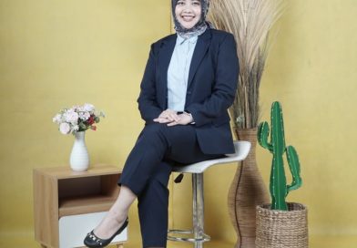 Mengenal Lebih Dekat Miss Nia Maulidia Ibrahim, M.Pd : Kepala Sekolah SMA & SMK Anak Terang Taman Royal Mengenal Lebih Dekat Miss Nia Maulidia Ibrahim, M.Pd : Kepala Sekolah SMA & SMK Anak Terang Taman Royal