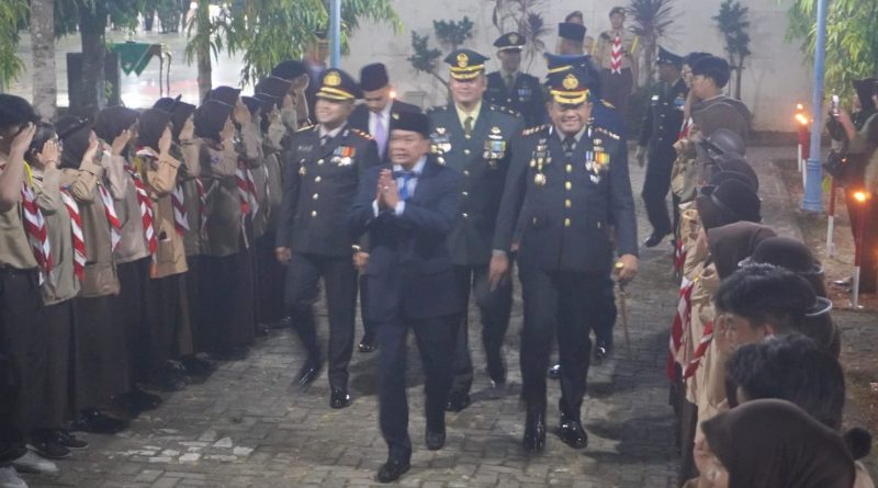 Kasdim 0510/Tigaraksa Ikuti Apel dan Kehormatan Renungan Suci HUT Ke-81 Proklamasi Kemerdekaan RI Tingkat Kabupaten Tangerang Kasdim 0510/Tigaraksa Ikuti Apel dan Kehormatan Renungan Suci HUT Ke-81 Proklamasi Kemerdekaan RI Tingkat Kabupaten Tangerang