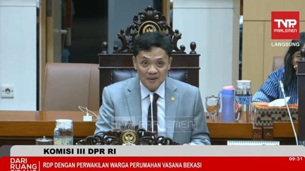 Komisi III DPR Dukung BNN dan Tim Gabungan Bongkar Kasus 2,6 Ton Narkotika Cair Komisi III DPR Dukung BNN dan Tim Gabungan Bongkar Kasus 2,6 Ton Narkotika Cair