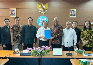 PWI Tegaskan Tetap Menjalankan Peran Sebagai Penanggung Jawab HPN 2027 dan Libatkan Seluruh Konstituen Dewan Pers PWI Tegaskan Tetap Menjalankan Peran Sebagai Penanggung Jawab HPN 2027 dan Libatkan Seluruh Konstituen Dewan Pers