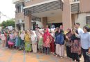Lapas Kelas I Tangerang Hadir di Tengah Warga, 250 Paket Sembako Dibagikan Lapas Kelas I Tangerang Hadir di Tengah Warga, 250 Paket Sembako Dibagikan
