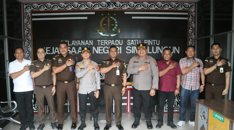 Perkuat Sinergitas Penegakan Hukum, Kapolres Simalungun Silaturahmi ke Kejaksaan Negeri Simalungun
