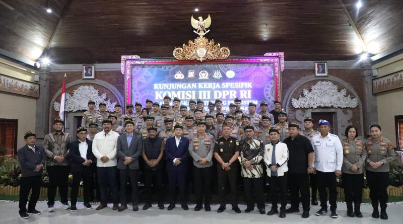 Komisi III DPR RI Kunjungi Polda Bali, Kapolda Tegaskan Komitmen Penegakan Hukum Profesional dan Berintegritas