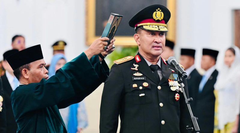 Suyudi Ario Seto Resmi Pimpin Polri, Wahyu Hadiningrat Jadi Wakapolri Suyudi Ario Seto Resmi Pimpin Polri, Wahyu Hadiningrat Jadi Wakapolri