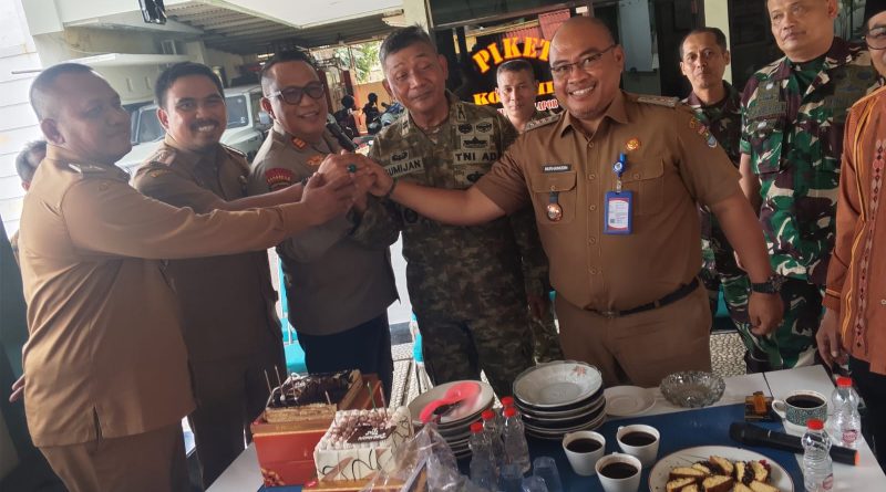 Tak Sekadar Seremoni, HUT TNI ke-81 Jadi Momentum Perkuat Soliditas TNI-Polri di Pasar Kemis
